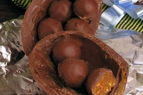 ovo de pascoa de pão de mel