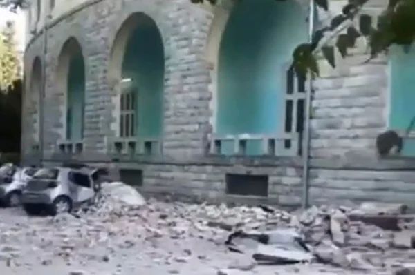 Terremoto deixa dezenas de feridos na Albânia