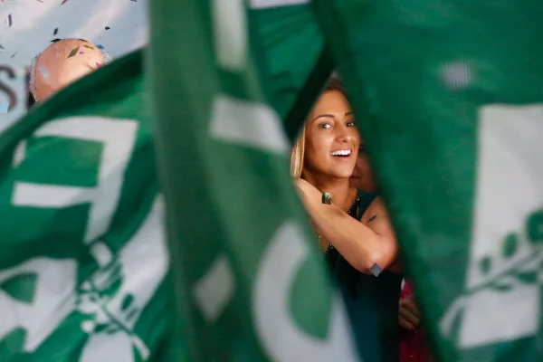 Flávia Arruda é a deputada federal mais votada do DF
