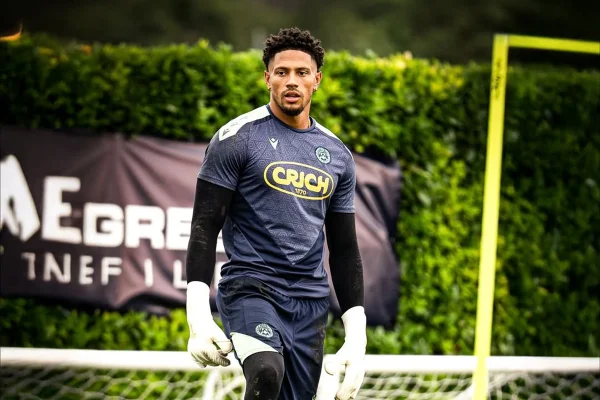 Maduka Okoye, goleiro da Nigéria