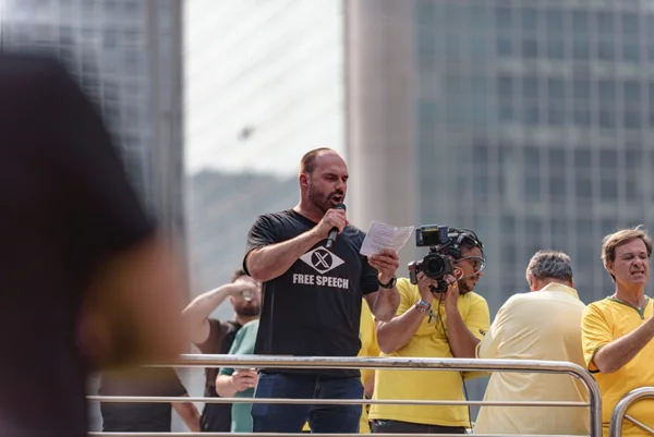 Eduardo Bolsonaro em ato do 7 de Setembro na Avenida Paulista