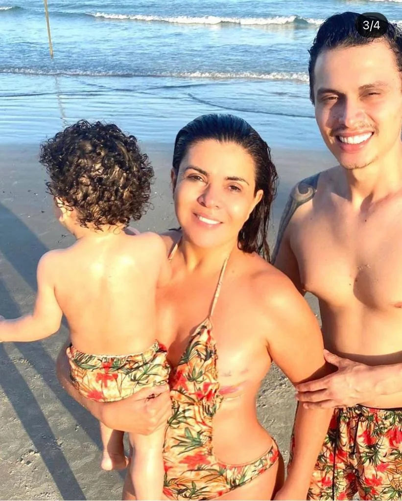 Mara Maravilha, o filho Benjamim e o marido, Gabriel Torres Mara Maravilha, o filho Benjamim e o marido, Gabriel Torres