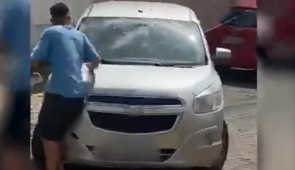 Vídeo: jovem é atropelado após exigir que motorista pagasse por conserto de bicicleta