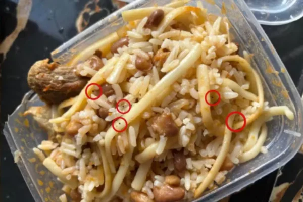Imagem colorida, Pais desaprovam namoro e filha de 17 anos põe veneno na comida deles - Metrópoles