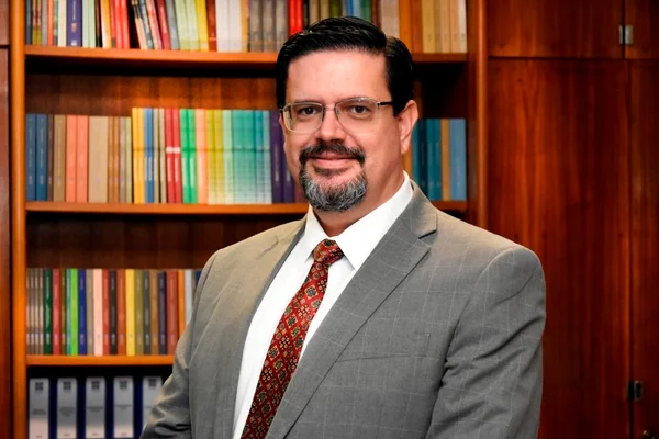 Itamaraty deve promover diplomata que dirigiu Funag na gestão Ernesto
