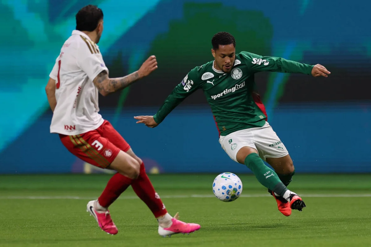 Palmeiras e Inter empataram sem gols. Palmeiras e Inter empataram sem gols.