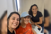 As amigas de Yoko são sua principal rede de apoio
