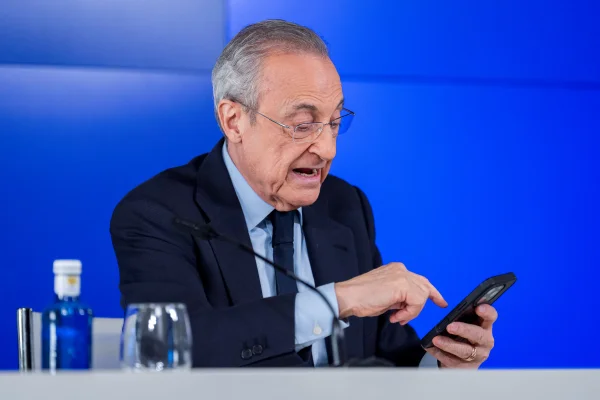 Foto colorida de Florentino Pérez, do Real Madrid - Metrópoles