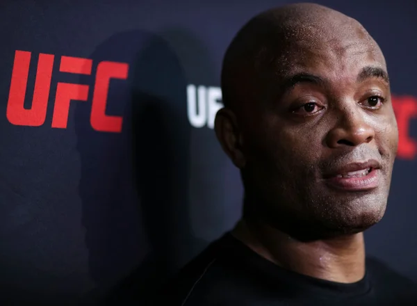 Anderson Silva, lutador brasileiro ex-campeão do UFC