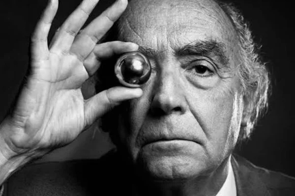 As histórias e fotos de José Saramago por Portugal