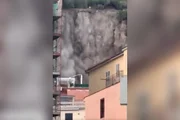 Terremoto de magnitude 4,7 causa apagões e danos no sul da Itália Terremoto de magnitude 4,7 causa apagões e danos no sul da Itália