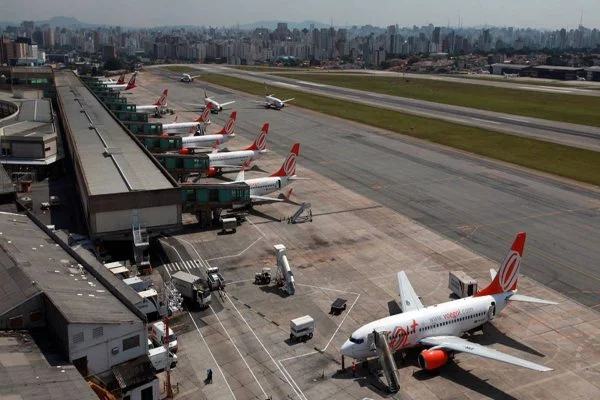 Governo espera recuperação plena de voos domésticos ainda para 2021