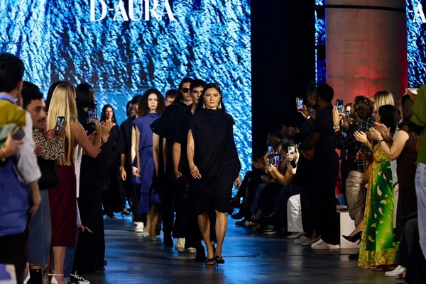 d-aura