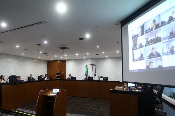 Procurador nega conexão em condenações e aponta inelegibilidade de Arruda