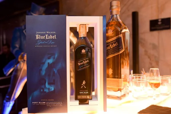Conheça o uísque fantasma da Johnnie Walker: garrafa custa R$ 1,5 mil