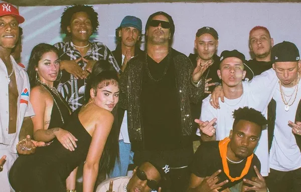 Ronaldinho lança clipe de rap