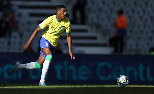 Zagueiro da Seleção Brasileira sub-20 sofre ataques racistas na web