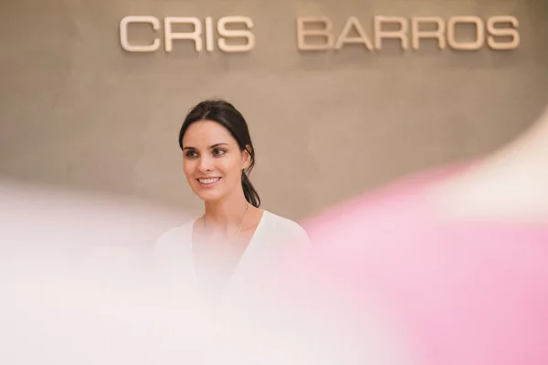 Estilista Cris Barros