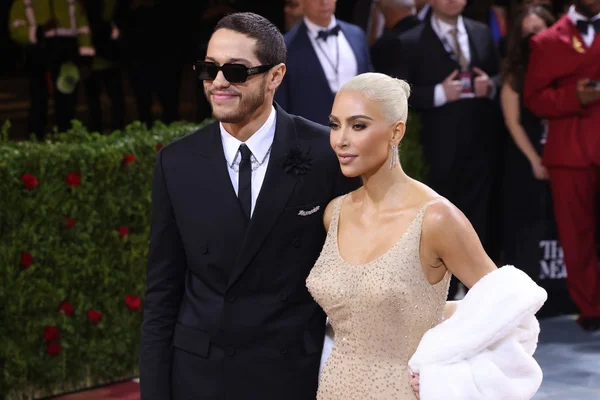 Kim kardashian pete davidson
