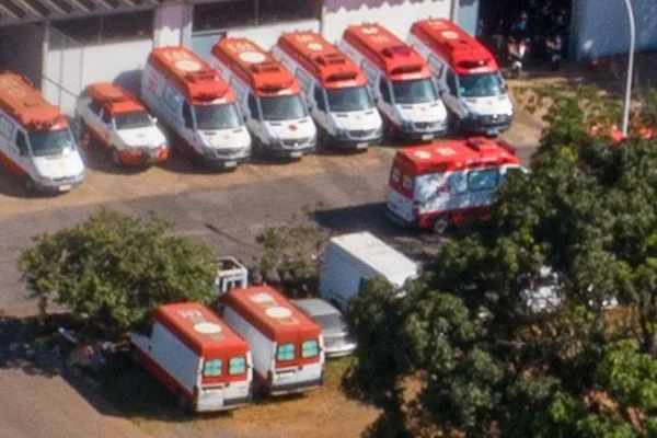 Ambulâncias do Samu - Metrópoles