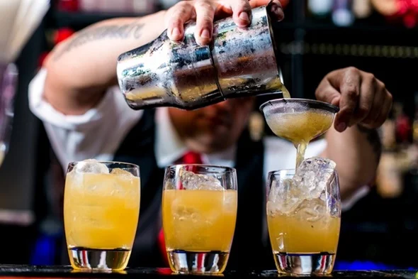 Conheça os drinques que bombaram em 2017