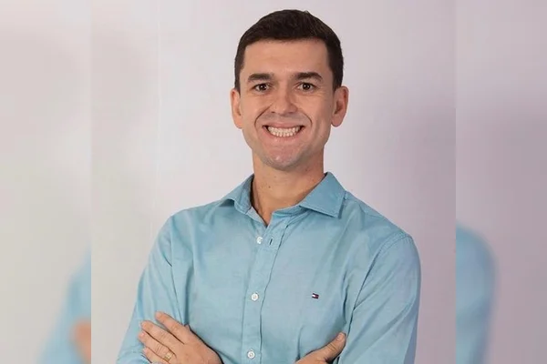 Candidato a vereador de Cabo Frio é atropelado por carro