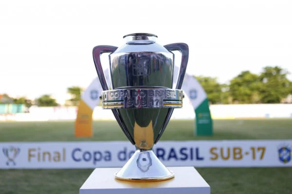 Time do Acre faz vaquinha para enfrentar o Flamengo na Copa do Brasil