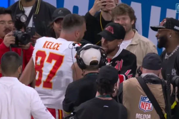 Imagem colorida de Neymar e Travis Kelce