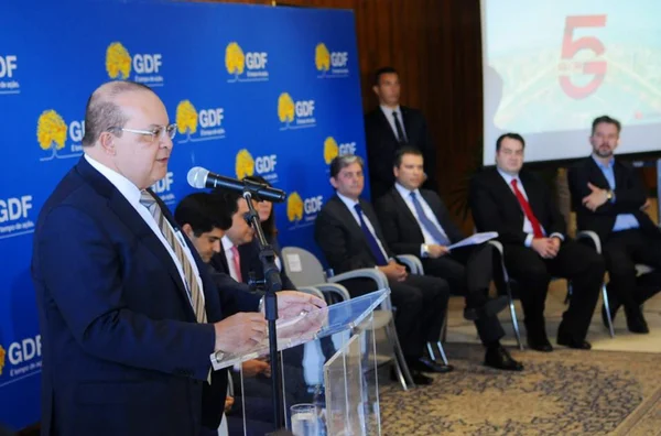 Ibaneis lança fase de testes da 5G e financiamento para startups no DF