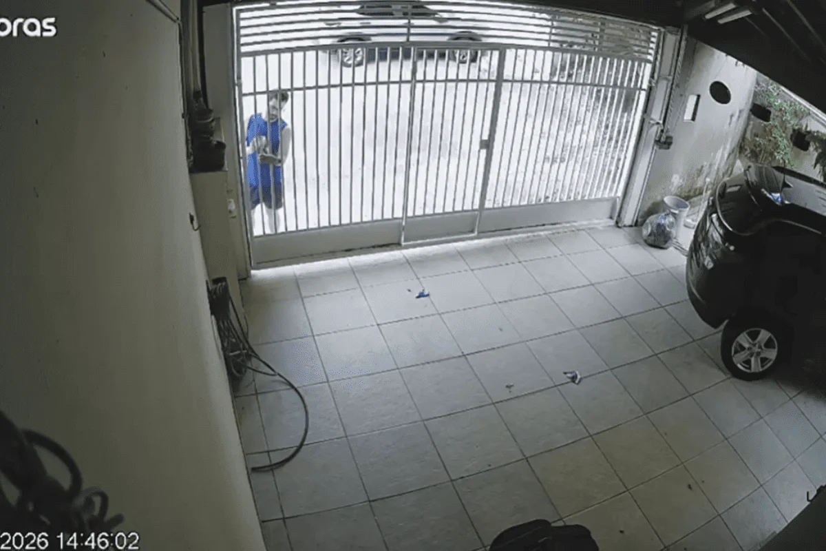 Imagem colorida do dentista achado morto fazendo a entrega de uma prótese dentária antes de desaparecer - Metrópoles