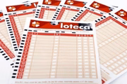 Loteca: a esportiva é focada em palpites sobre resultados de 14 jogos de futebol (normalmente nacionais e internacionais).
O apostador marca coluna 1 (vitória do time da casa), coluna do meio (empate) ou coluna 2 (vitória do visitante).
Ganha quem acerta 13 ou 14 resultados. Sorteios ocorrem semanalmente, geralmente às segundas.