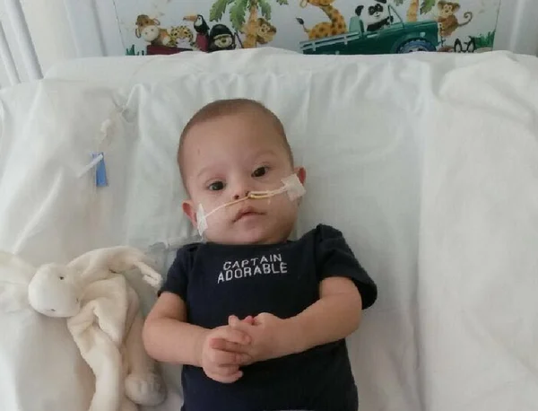 Vida de um bebê de 9 meses depende de um leito de UTI no DF