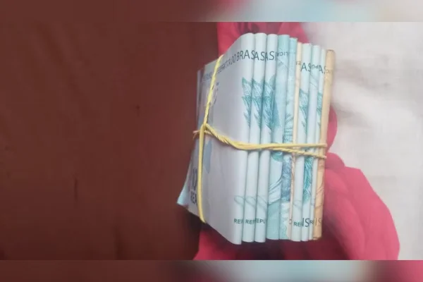 Homem finge ser faccionado para ameaçar e extorquir a própria família