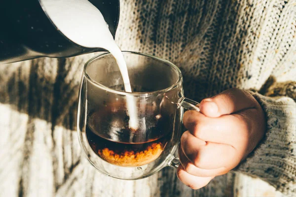Adeus, pingado? Neurologista afirma que café com leite não pode