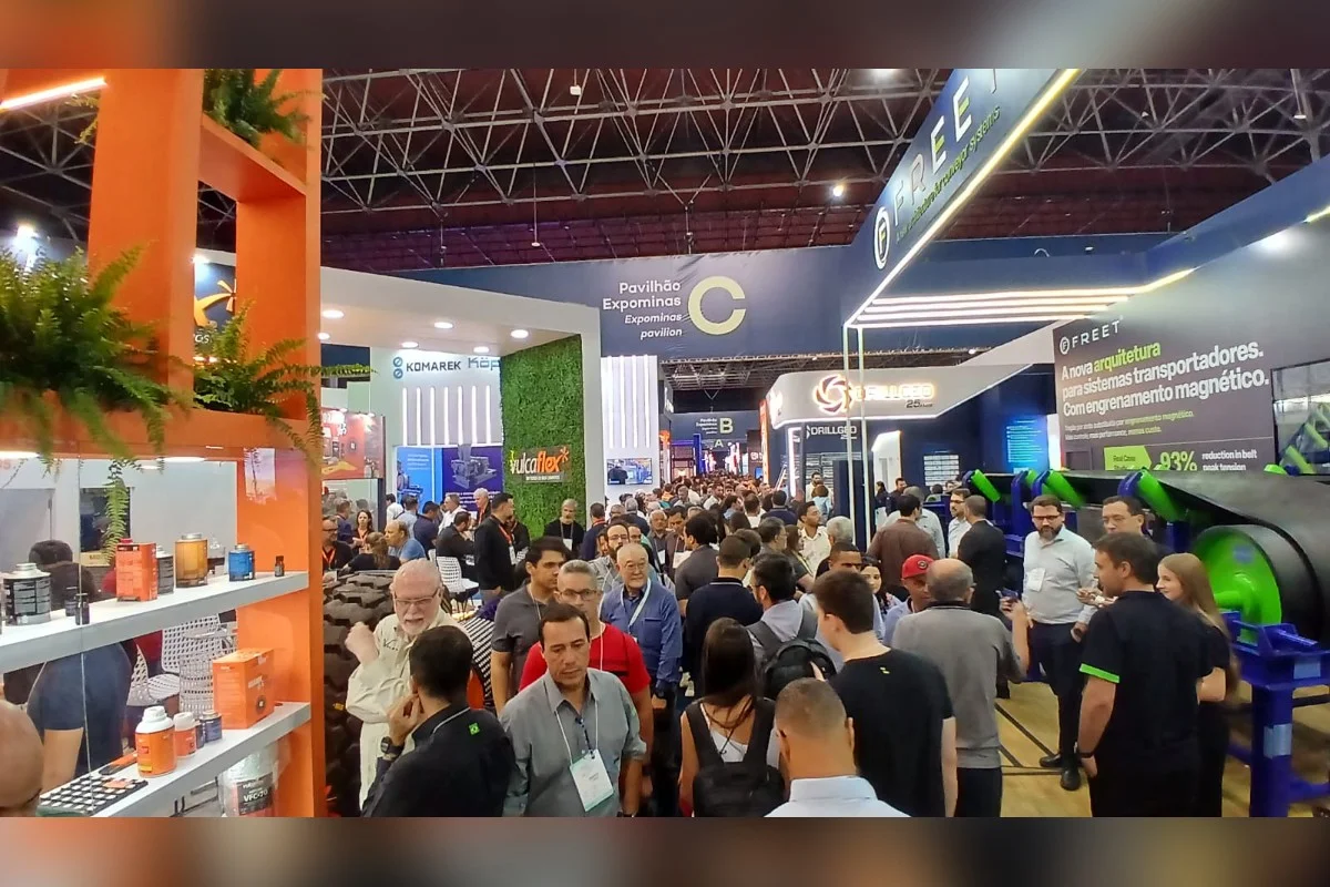 Em sua maior edição, a feira ocupa mais de 17 mil metros quadrados, reúne mais de 750 estandes e tem expectativa de receber mais de 80 mil visitantes Em sua maior edição, a feira ocupa mais de 17 mil metros quadrados, reúne mais de 750 estandes e tem expectativa de receber mais de 80 mil visitantes