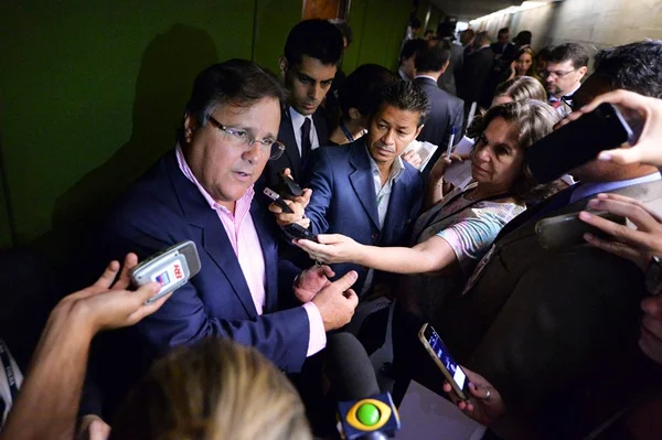 Autores de impeachment cobram Temer sobre caso que envolve Geddel