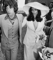 Casamento foi em 1974 Casamento foi em 1974