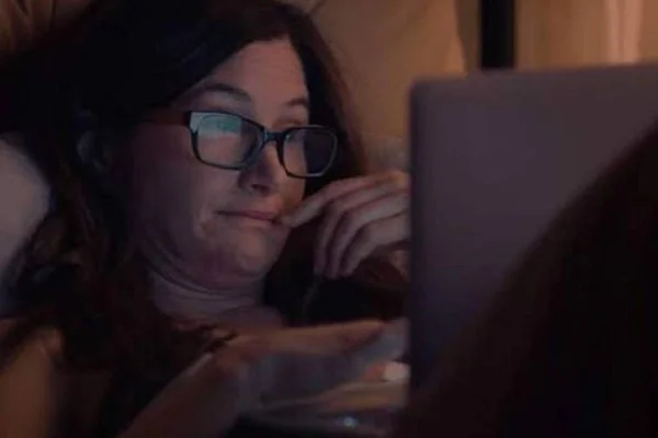 Mrs. Fletcher, da HBO, exibe pornografia real em cena. Entenda