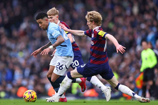 Savinho é o brasileiro com mais assistências na Premier League