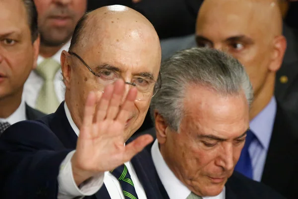 Meirelles nega informação sobre aumento de imposto