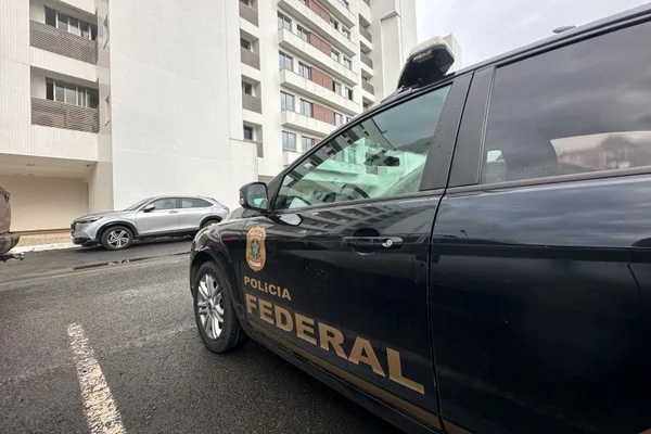 Quem são os alvos da megaoperação da PF contra Bolsonaro e aliados
