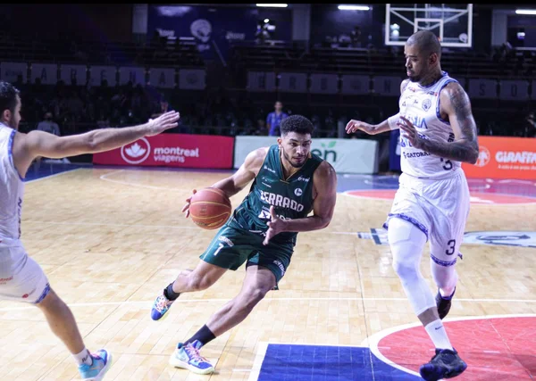 Cerrado recebe Brasília em duelo pela 22ª rodada do NBB - Metrópoles
