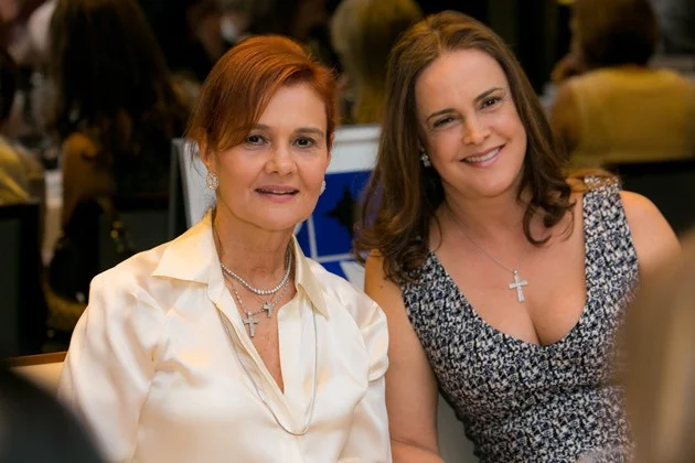 Mônica Paes de Andrade e Créscia Morais Mônica Paes de Andrade e Créscia Morais