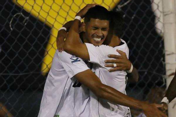 Santos vence América-MG e está na final da Copinha