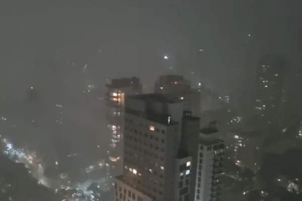 Foto de São Paulo durante uma forte chuva
