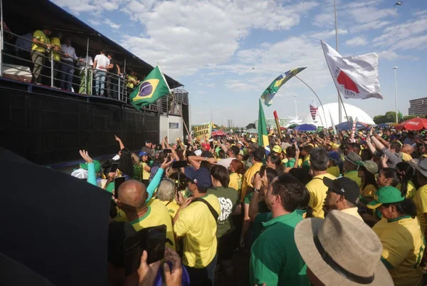PT prepara ato no dia 8 de janeiro, em Brasília, “pela democracia”