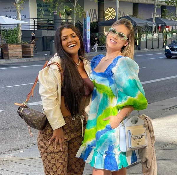 Camila Loures e Virginia Fonseca se unem para lançar canal de podcast