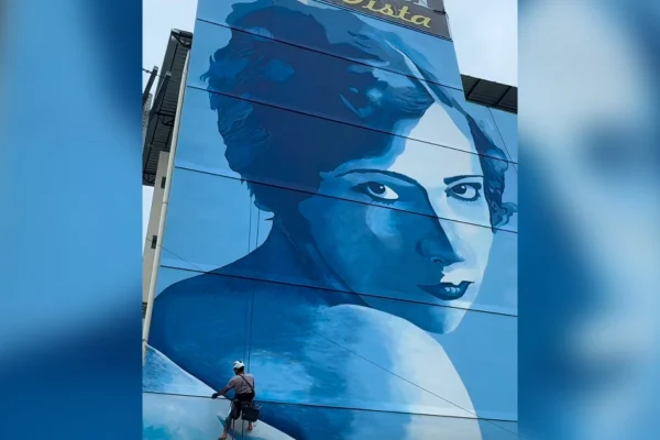Mural gigante em Cataguases homenageia Eva Nil, estrela do cinema mudo