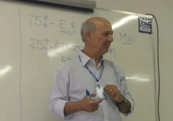 Arruda luta para recuperar sua reputação em sala de aula e Durval depõe em audiência