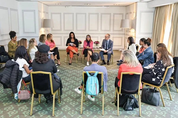 Imagem colorida mostra Reunião de Janja em Portugal - Metrópoles